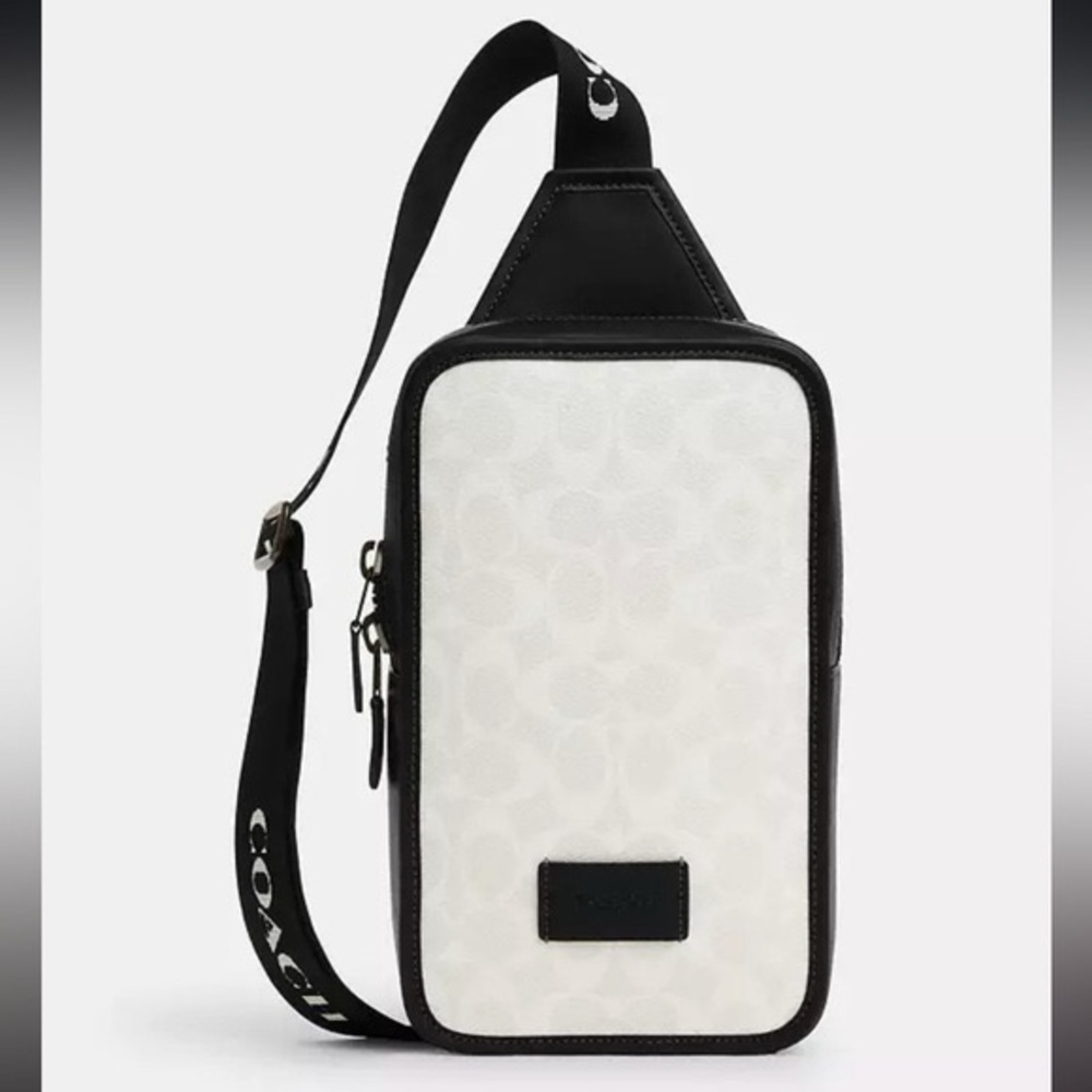 •new• Coach Sullivan Pack in gunmetal chalk multi Signature Canvas